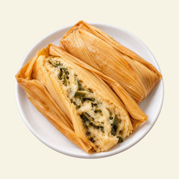 Tamales de rajas y queso